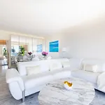 Spacious 1-br With Sea View With Pool Appartement *