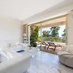 Spacious 1-br With Sea View With Pool * Cannes