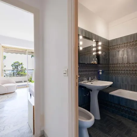 Spacious 1-br With Sea View With Pool * 戛纳