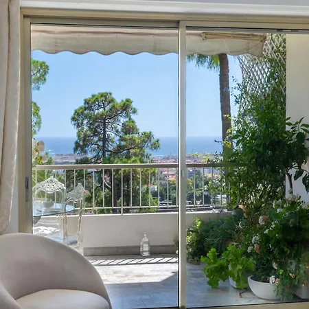 Spacious 1-br With Sea View With Pool